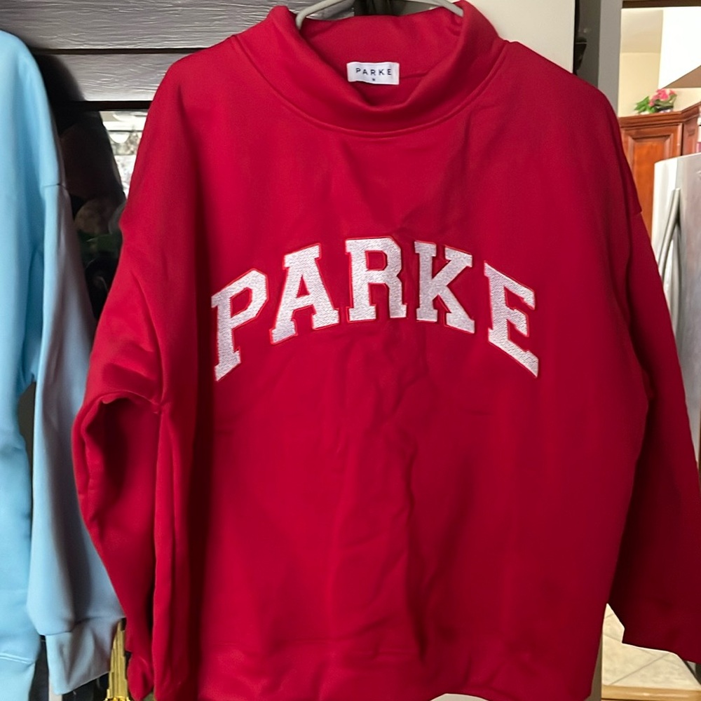 New sweatshirt size M